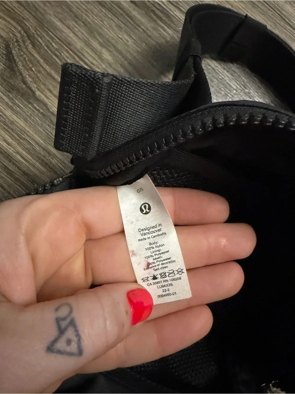 lululemon athletica pockets bag pocket
